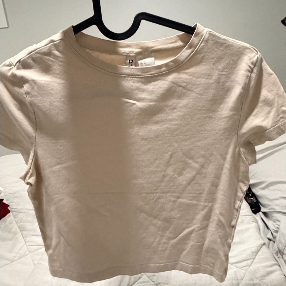 H&M Cream Short Sleeve Tee